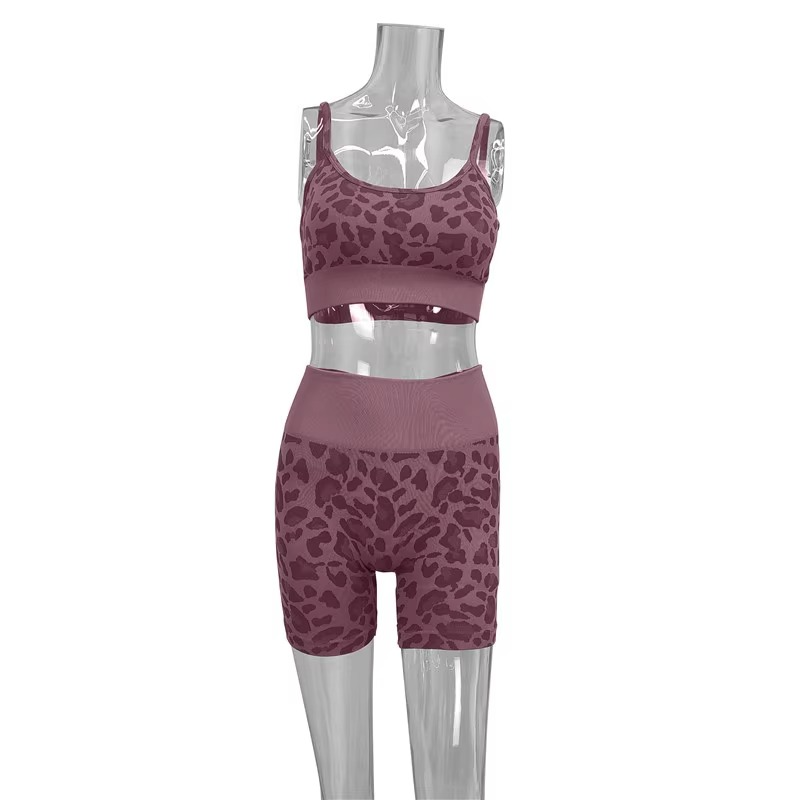 Women's Fitness Yoga Outfit with Sports Bra and Leggings