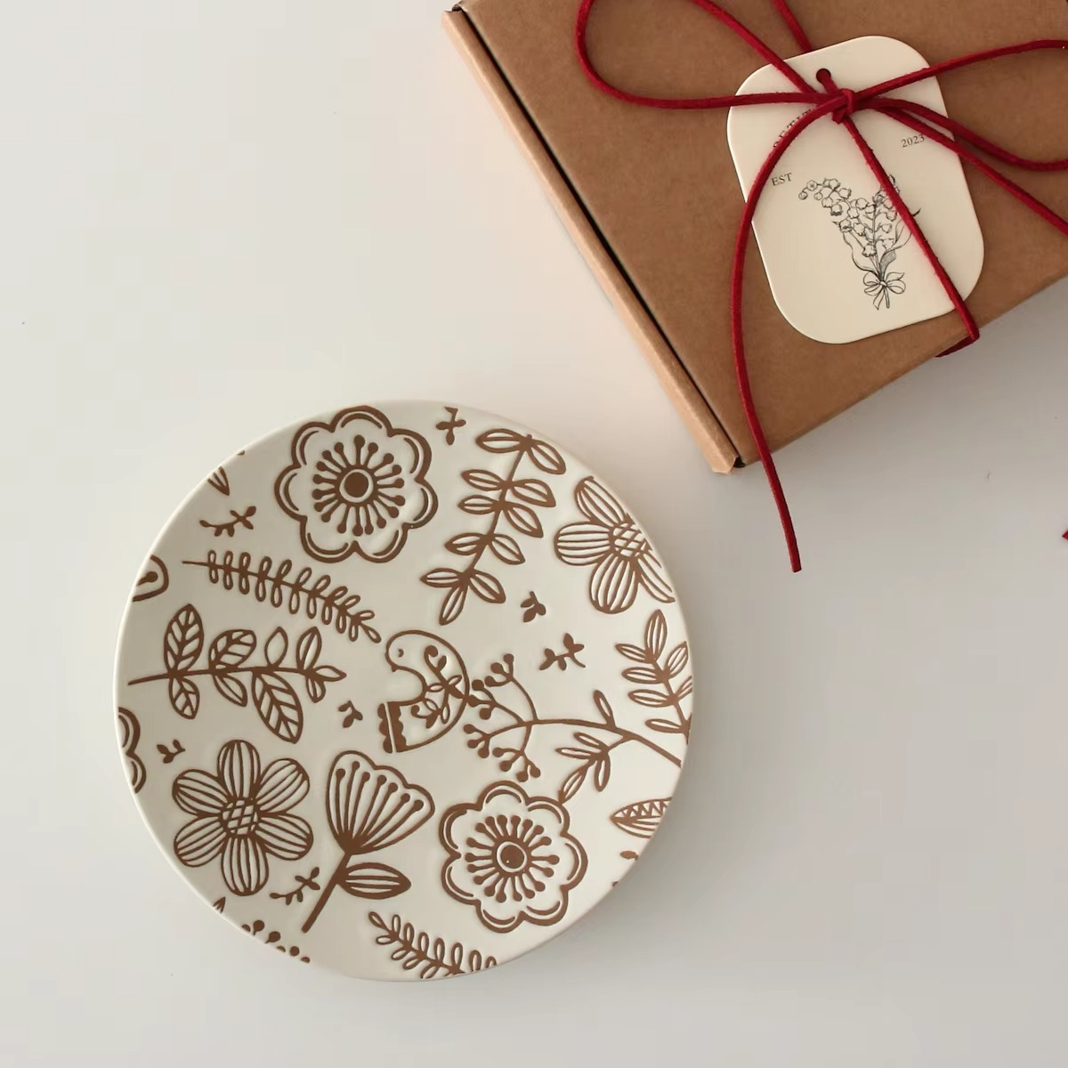 Vibrant Floral Pattern Porcelain Dinner Plate 6.7 Inch