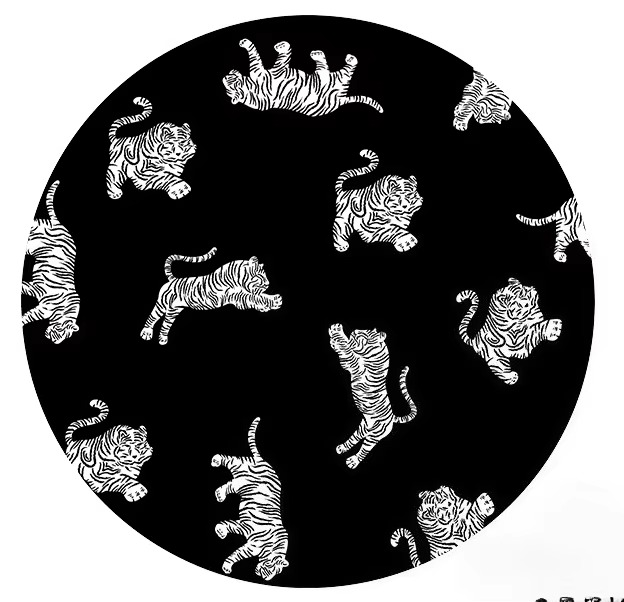 Cozy Leopard Print Area Rug – Thick Plush Living Room Mat
