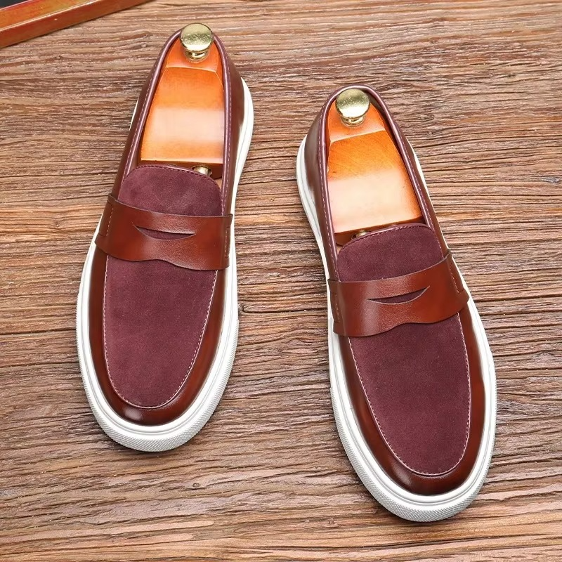 Comfortable Men's Leather Sneakers with Thick Cushioning