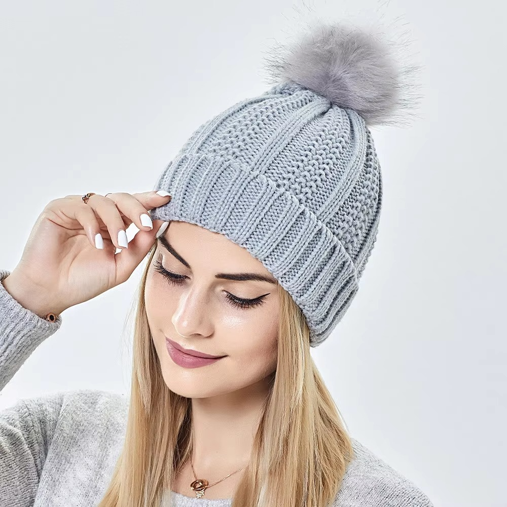 Warm Cable Knit Slouch Beanie