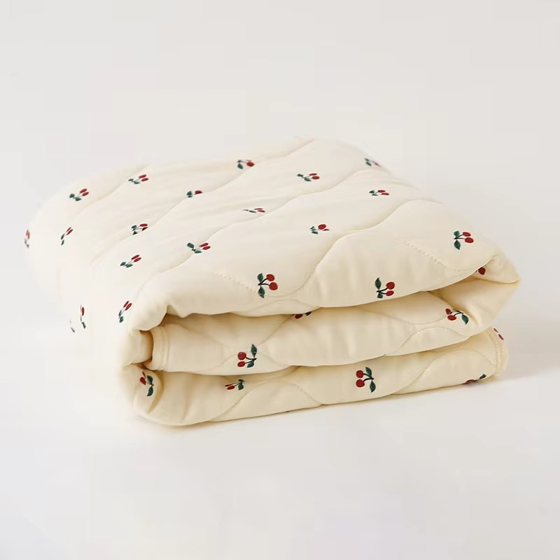 Soft Baby Quilt and Crib Blanket