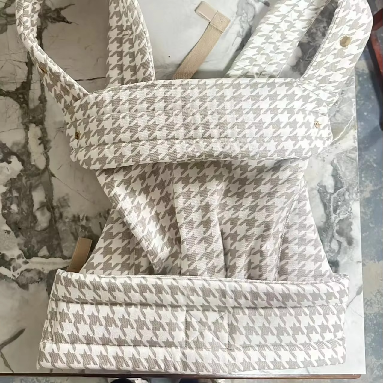 Comfortable Infant Sling for Babies and Toddlers