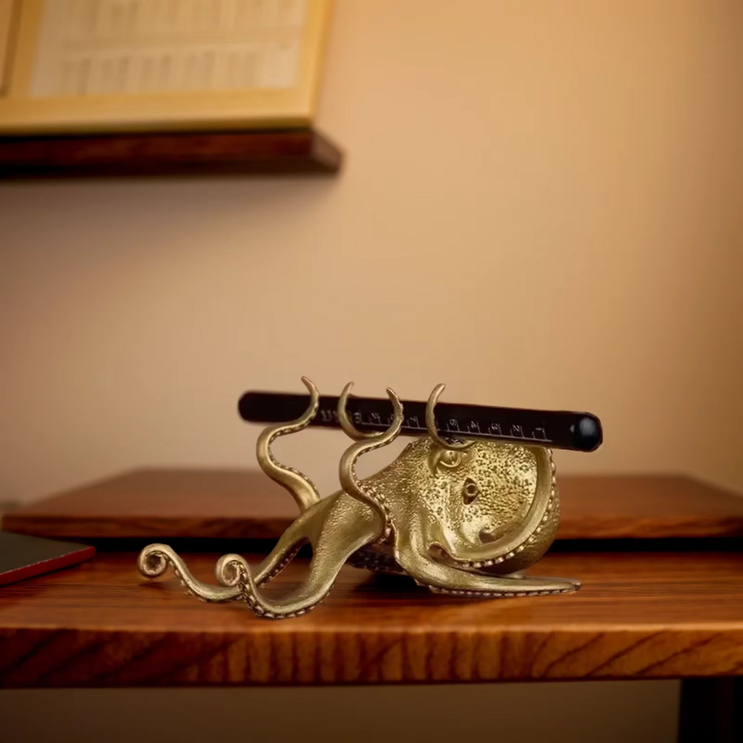 Practical Metal Octopus Desk Holder & Phone Stand