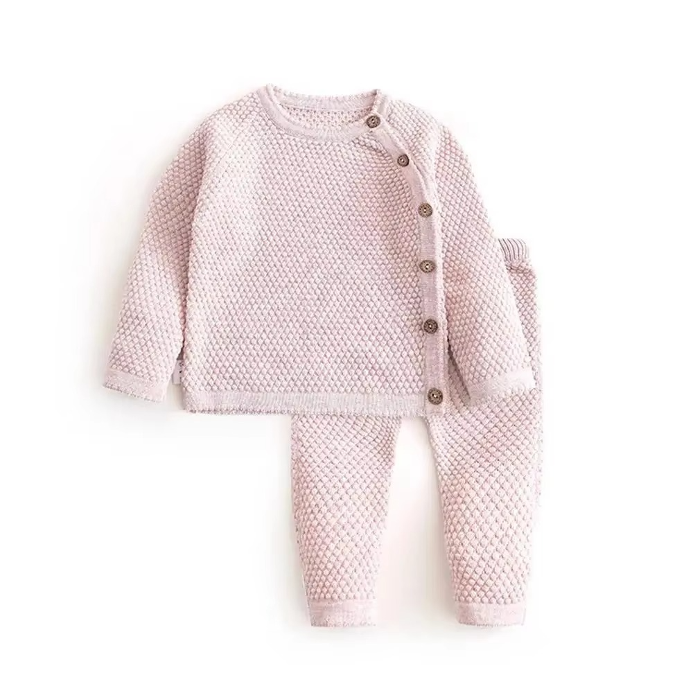 Soft Knit Baby Clothes Set for Autumn and Winter