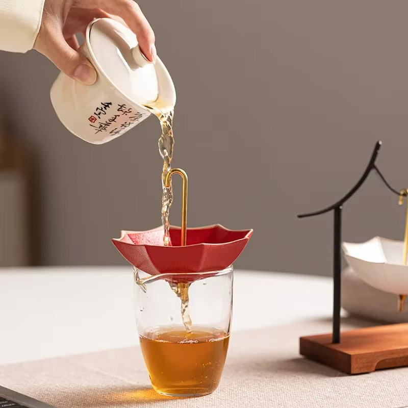 Stylish Tea Strainer for Loose Leaf Tea Infusion