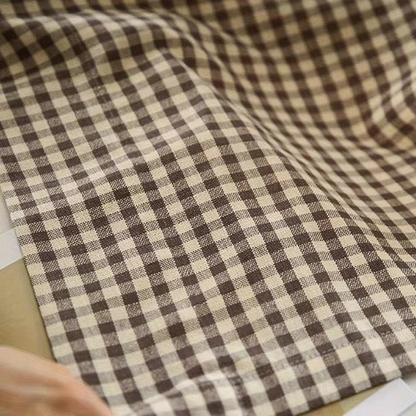 Vintage Plaid Table Cover for Dining and Parties