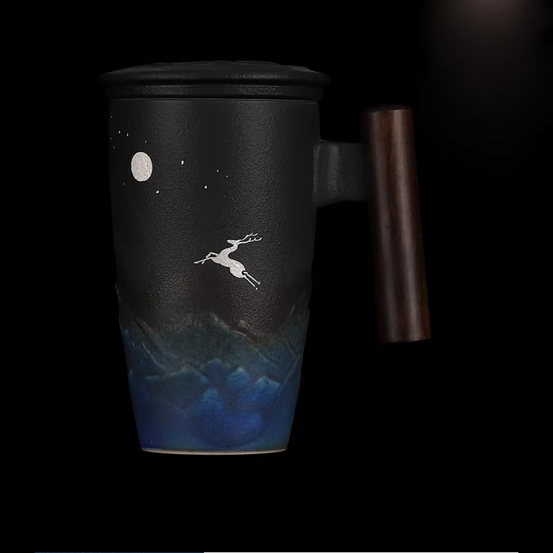 Big Ceramic Coffee Mug with Lid and Insulated Handle