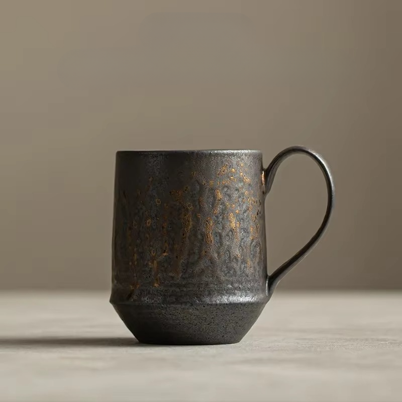 Retro Style Coffee Mug with Earthy Brown Glaze