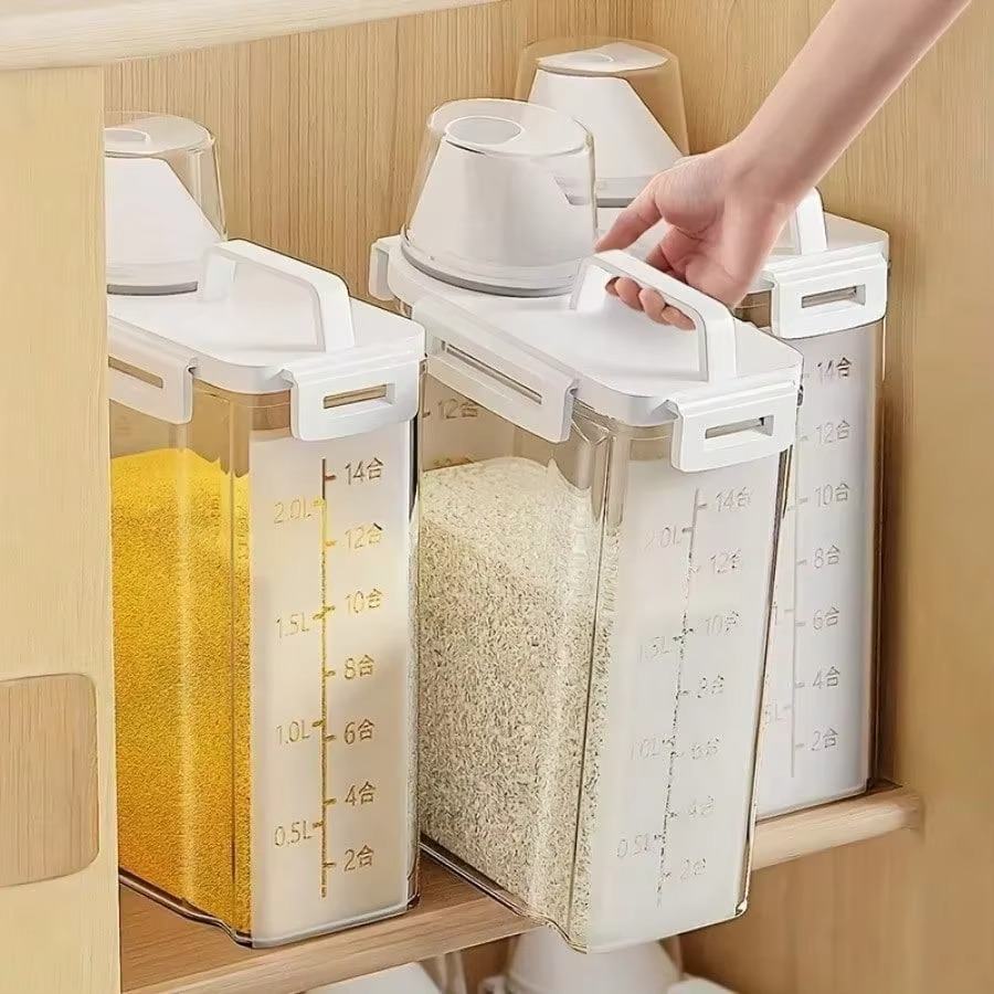 Large Airtight Kitchen Storage Bin for Dry Foods
