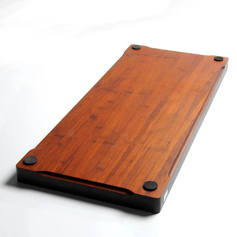 Spacious Bamboo Tea Server with Built-in Water Reservoir