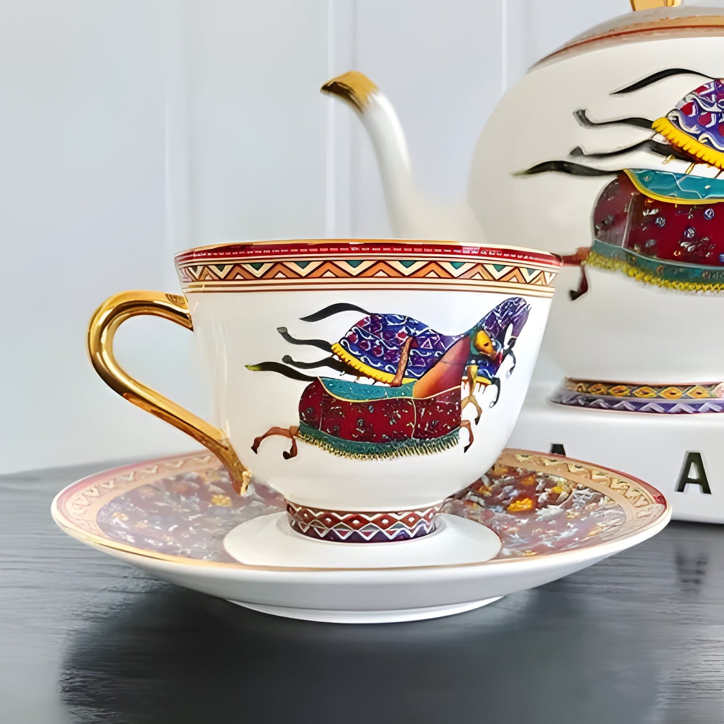 Luxury White Coffee Cups with Gold Trim for Home - Hehif