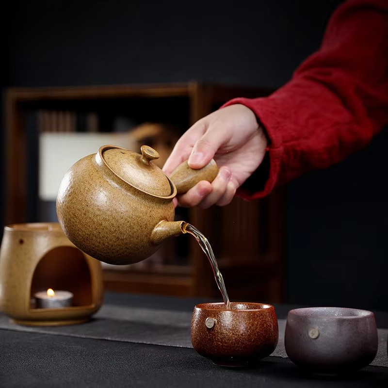 Traditional Asian Ceramic Handle Teapot 12oz