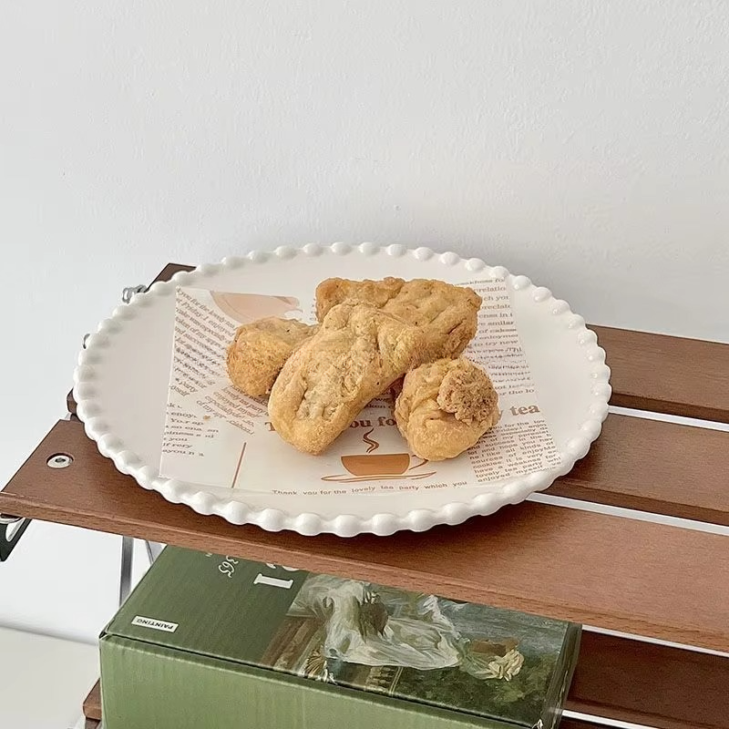 Delicate White Ceramic Dinner Plates