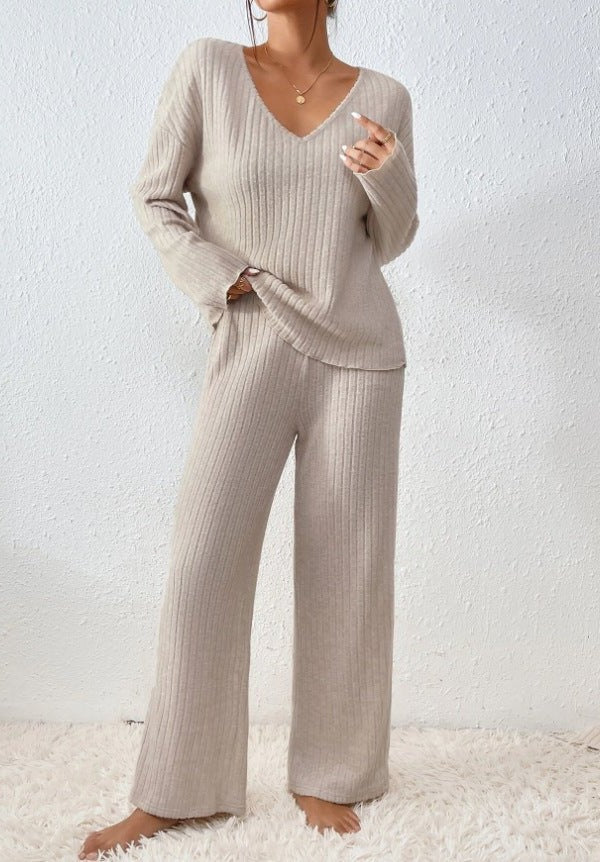 Comfortable 2 Piece Living Room Suit