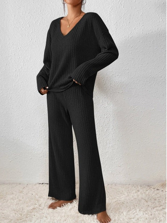 Comfortable 2 Piece Living Room Suit