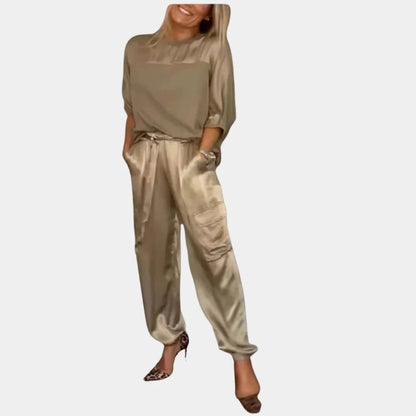 Fashionable Women's 2-Piece Outfit Set