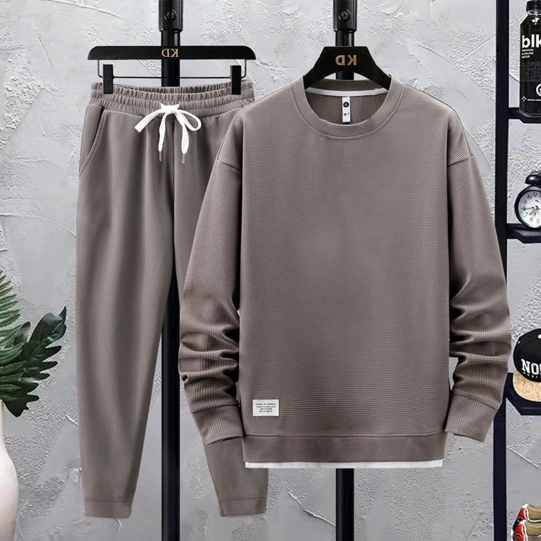 Comfortable Athletic Tracksuit