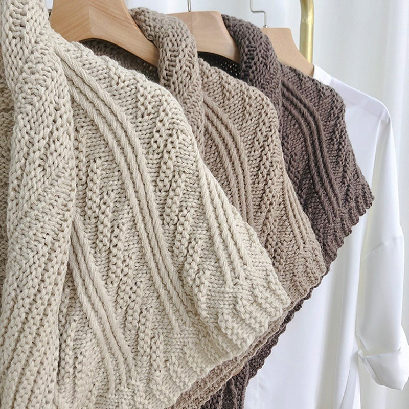 Stylish Crochet Wrap with Faux Leather Clasp
