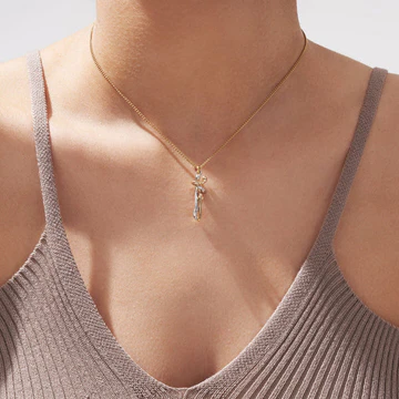 Lovely Heart Shaped Necklace