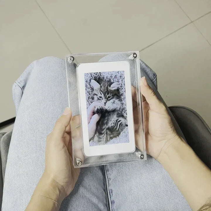 Clear HD Picture Digital Frame
