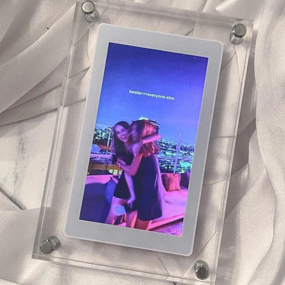 Clear HD Picture Digital Frame